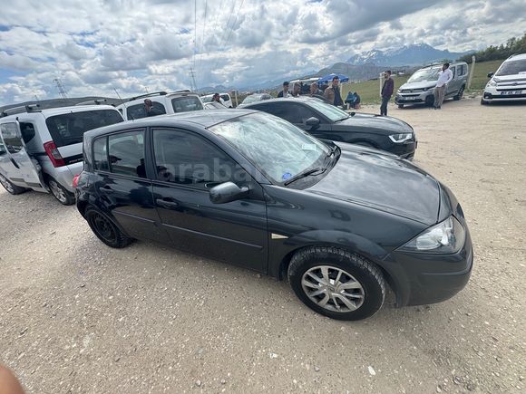 Sahibinden Renault Megane 1.4 Authentique 2009 Model 