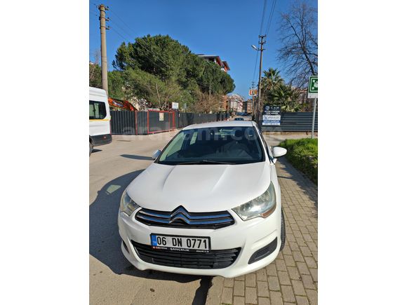 Sahibinden Citroen C4 1.4 VTi Attraction 2012 Model