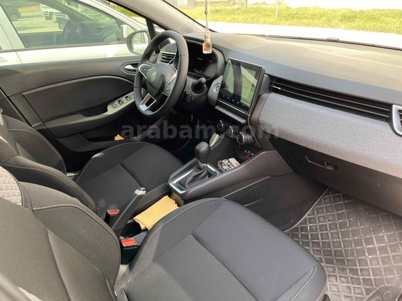 Sahibinden Renault Clio 1.0 TCe Evolution 2025 Model 