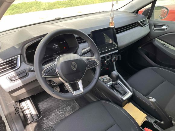 Sahibinden Renault Clio 1.0 TCe Evolution 2025 Model 