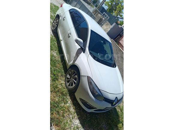 Sahibinden Temiz Renault Fluence 1.5 dCi Icon 2015 Model  198.000 km Beyaz