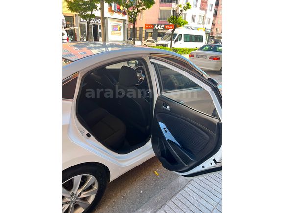 Sahibinden Hyundai Accent Blue 1.6 CRDI Prime 2016 Model 