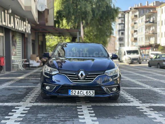 Sahibinden Renault Megane 1.3 TCe Joy 2020 Model 