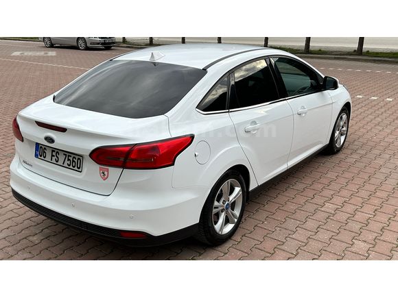 Sahibinden Ford Focus 1.6 Ti-VCT Style 2015 Model 