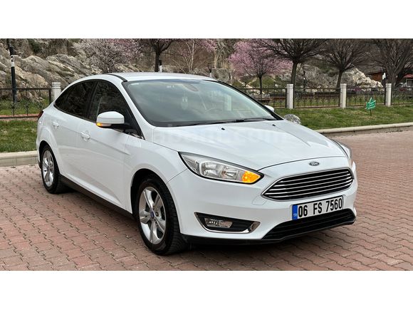 Sahibinden Ford Focus 1.6 Ti-VCT Style 2015 Model 