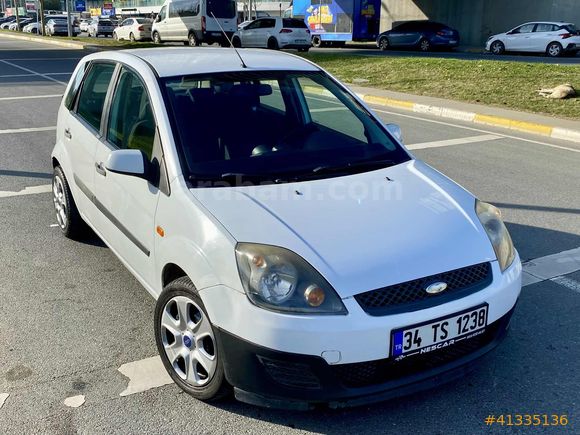NESCAR'DAN 2009 FORD FİESTA 1.4 TDCİ COMFORT 249'000 KM'DE