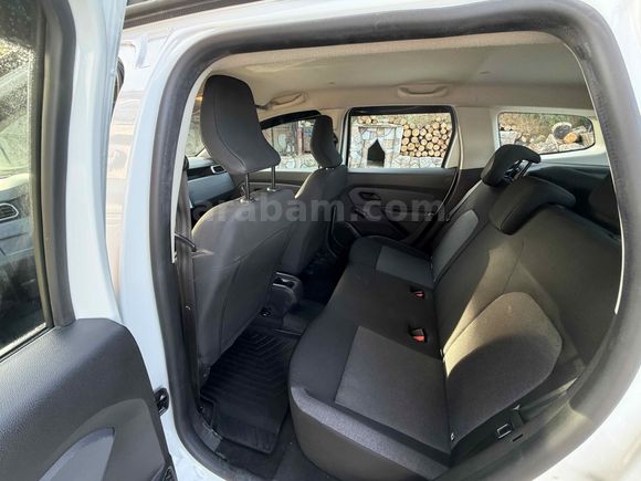 2023 HATASIZ servis bakımlı 4x4 DUSTER