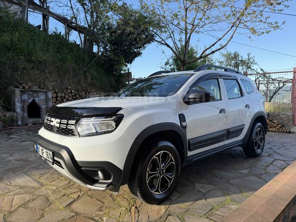 2023 HATASIZ servis bakımlı 4x4 DUSTER