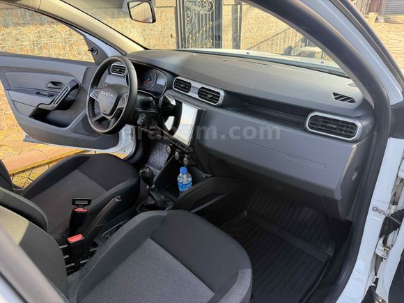 2023 HATASIZ servis bakımlı 4x4 DUSTER