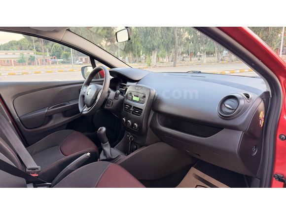 Galeriden Renault Clio 1.2 Joy 2015 Model Aydın 103.714 km Kırmızı