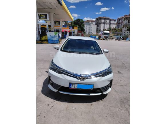 Akademisyenden Toyota Corolla 1.6 Advance 2016 Model 