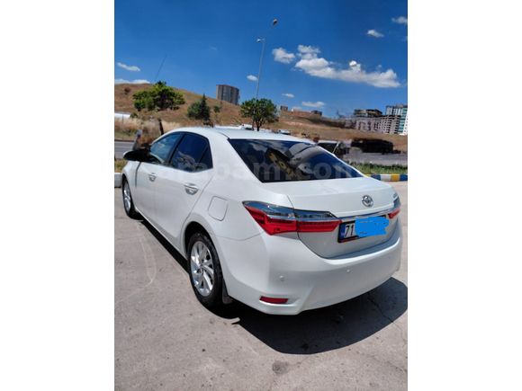 Akademisyenden Toyota Corolla 1.6 Advance 2016 Model 
