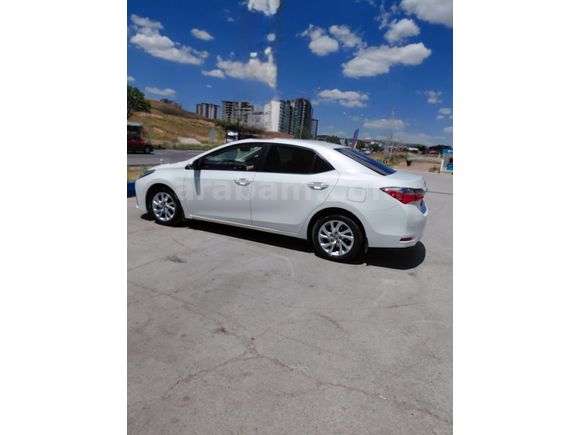 Akademisyenden Toyota Corolla 1.6 Advance 2016 Model 