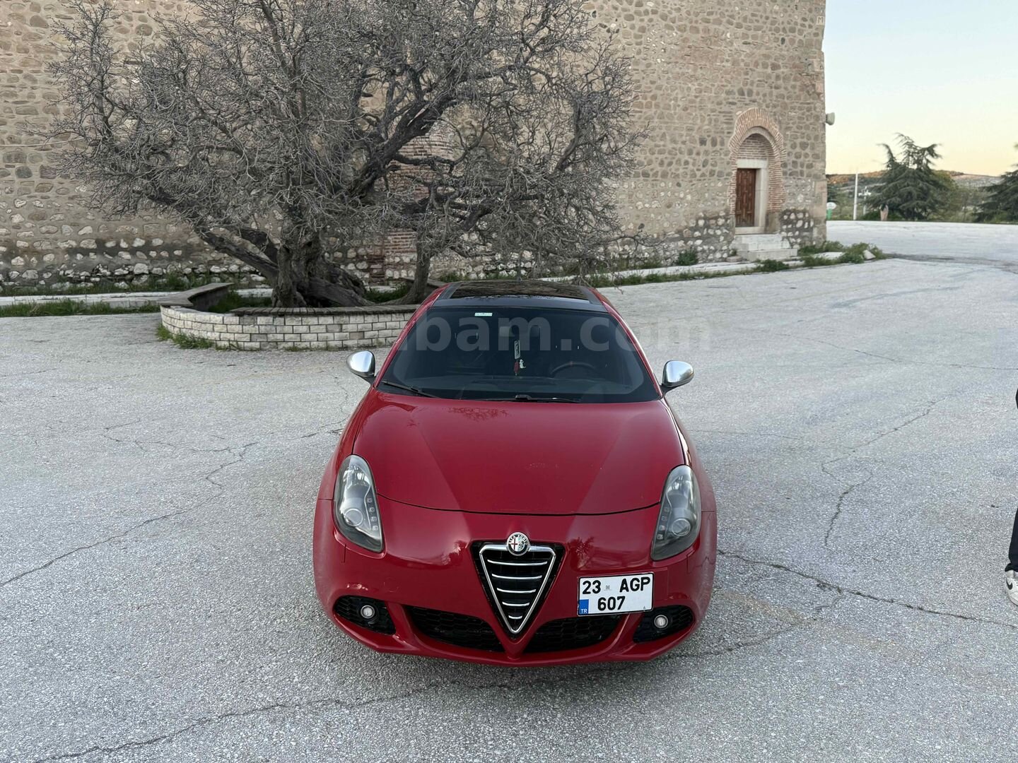 Sahibinden Alfa Romeo Giulietta 1.6 JTD Distinctive 2011 Model Elazığ 236.000 km Kırmızı 2