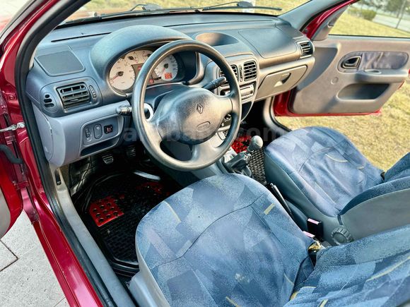 Sahibinden Renault Clio 1.4 2001 Model 