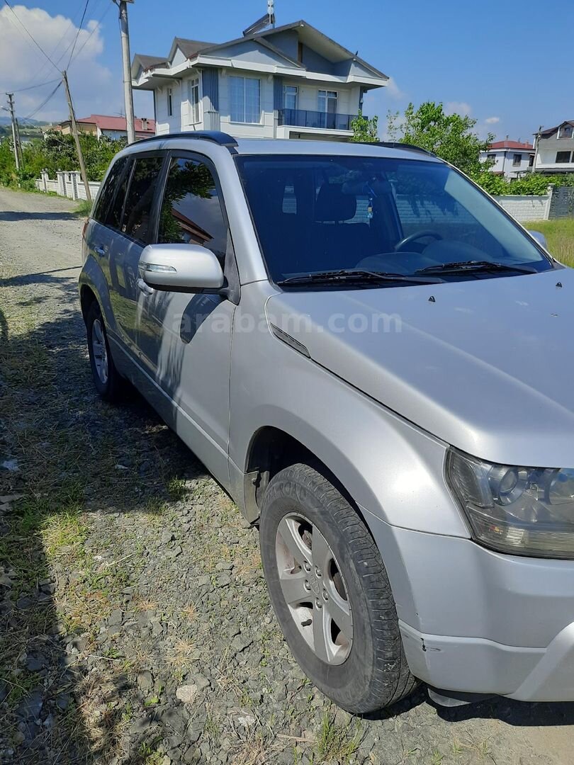 Sahibinden Suzuki Grand Vitara 2.0 JLX-A 2010 Model 2