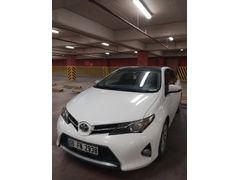 Sahibinden Toyota Auris 1.4 D-4D Touch Skypack 2015 Model Ankara