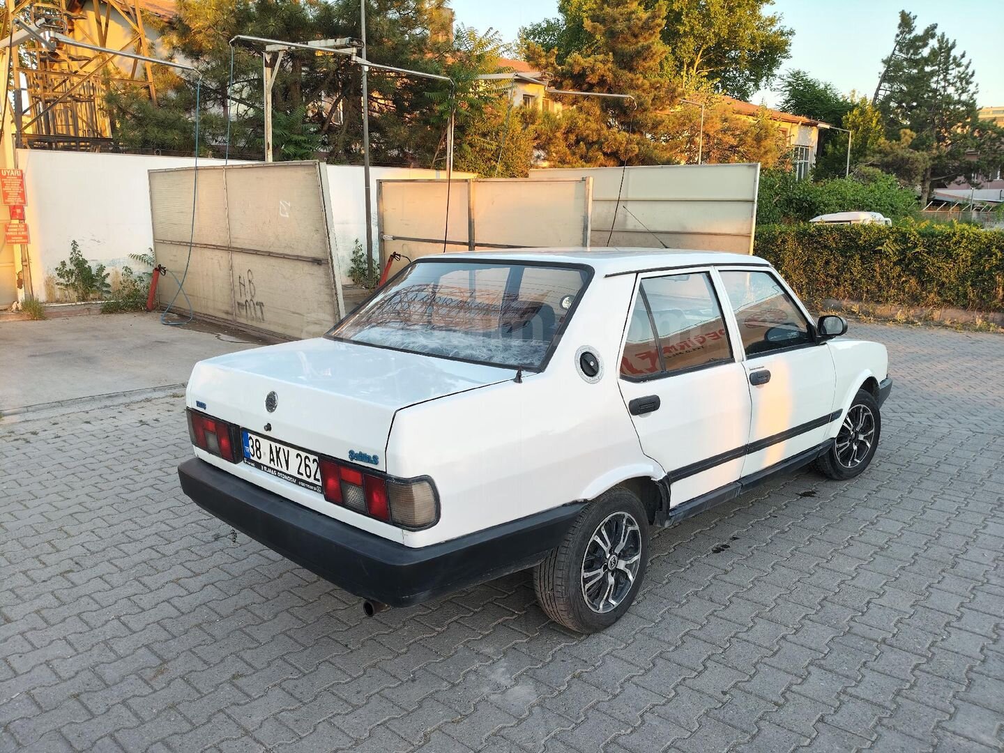 Galeriden Tofaş Şahin S 1997 Model Kayseri 134.500 km Beyaz 6