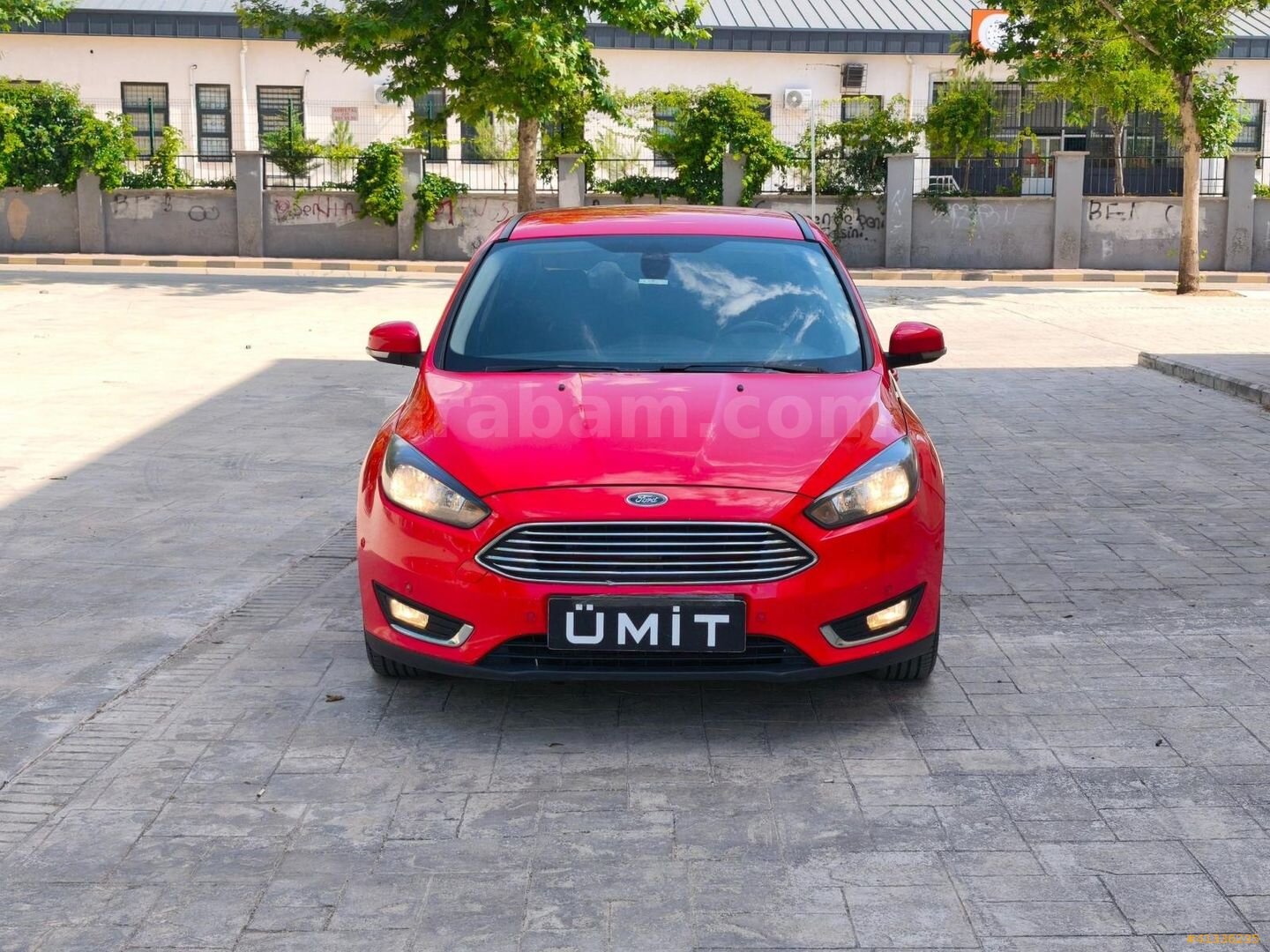 Galeriden Ford Focus 1.5 TDCi Titanium 2016 Model Gaziantep 352.000 km Kırmızı 1