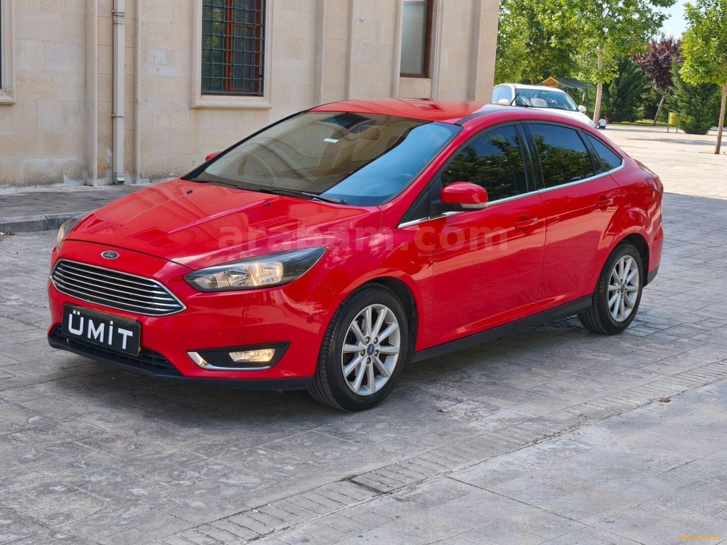 Galeriden Ford Focus 1.5 TDCi Titanium 2016 Model Gaziantep 352.000 km Kırmızı 3