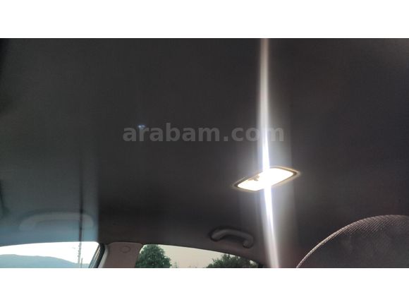 Değişensiz 2009 model Kia Rio 1.5 CRDi 110hp
