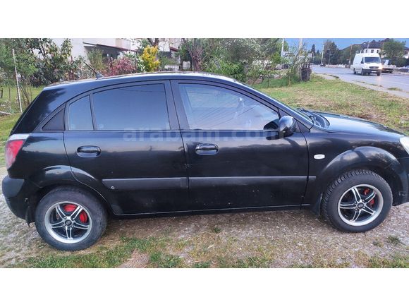 Değişensiz 2009 model Kia Rio 1.5 CRDi 110hp