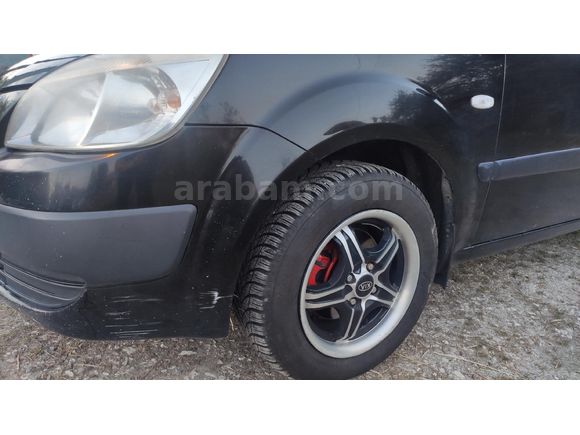 Değişensiz 2009 model Kia Rio 1.5 CRDi 110hp