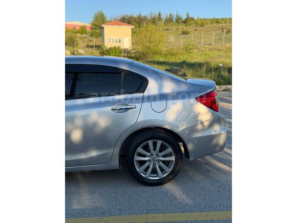 2012 HONDA CİVİC 1.6 ELEGANS 173 BİNDE SANRUF HATASIZ AYARINDA
