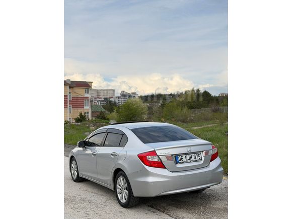 2012 HONDA CİVİC 1.6 ELEGANS 173 BİNDE SANRUF HATASIZ AYARINDA
