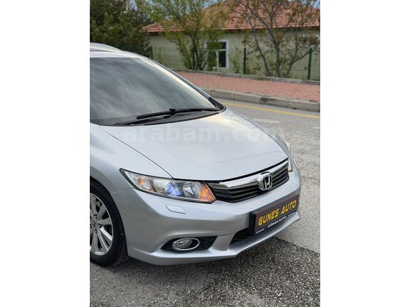 2012 HONDA CİVİC 1.6 ELEGANS 173 BİNDE SANRUF HATASIZ AYARINDA