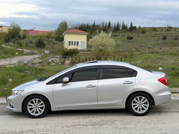 2012 HONDA CİVİC 1.6 ELEGANS 173 BİNDE SANRUF HATASIZ AYARINDA