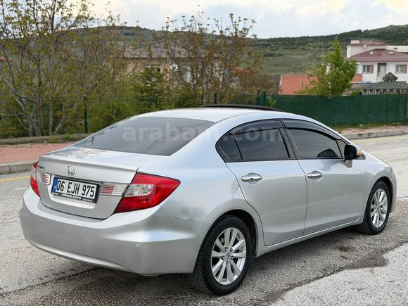 2012 HONDA CİVİC 1.6 ELEGANS 173 BİNDE SANRUF HATASIZ AYARINDA