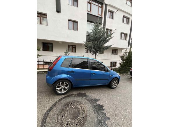 Sahibinden Ford Fiesta 1.4 Comfort 2005 Model 