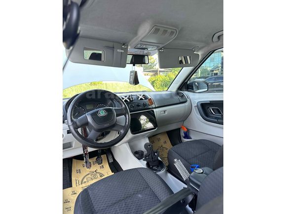 Sahibinden Skoda Fabia 1.4 Ambiente 2011 Model 