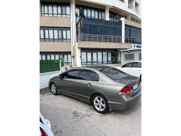 Sahibinden Honda Civic 1.6i VTEC Premium 2008 Model