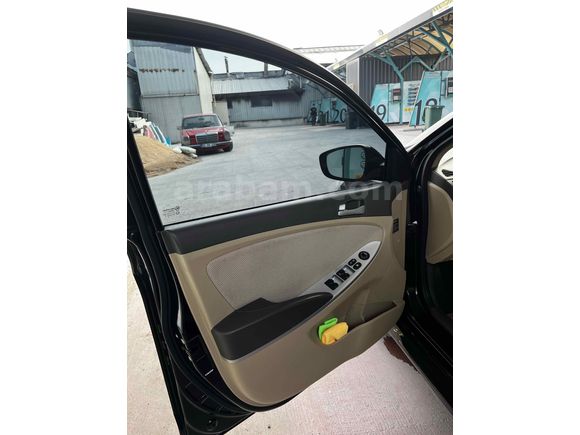 Sahibinden Düşük KM Hyundai Accent Blue 1.6 CRDI Mode Plus