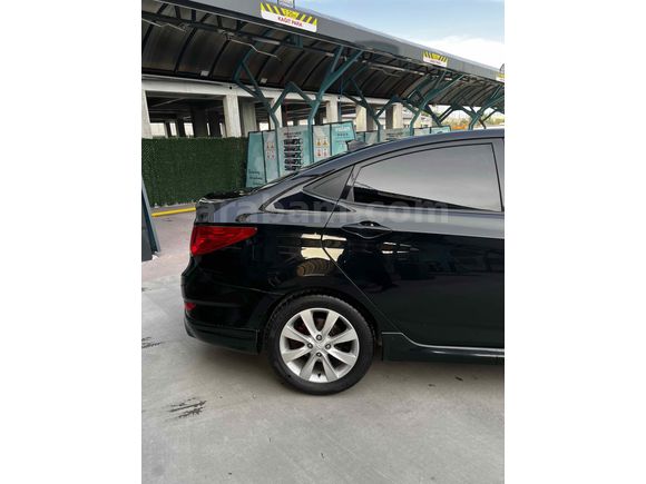 Sahibinden Düşük KM Hyundai Accent Blue 1.6 CRDI Mode Plus