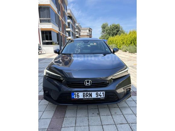 Sahibinden Honda Civic 1.5 i-VTEC Eco Elegance Plus 2024 Model Mayıs 2025 Trafik Çıkışlı 