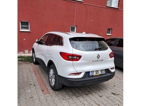 Sahibinden Renault Kadjar 1.3 TCE Touch Roof 2020 Model 