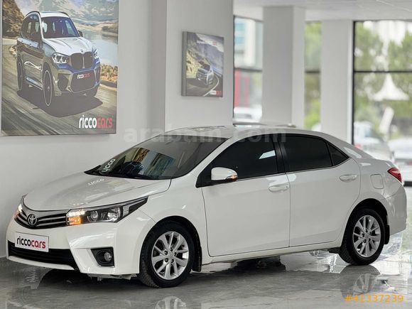 115 BIN'DE TOYOTA COROLLA DİZEL OTOMATİK ADVANCE HATASIZ