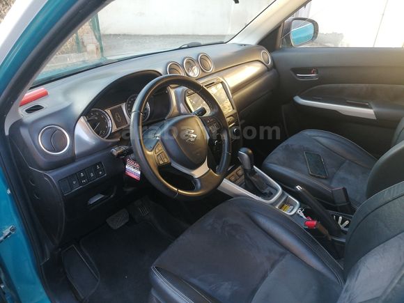 Sahibinden 40.000 km.de  cok temiz Suzuki Grand Vitara 1.6 2017 Model 