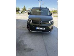 Sahibinden Citroen Berlingo 1.5 BlueHDI Shine Bold 2024 Model 