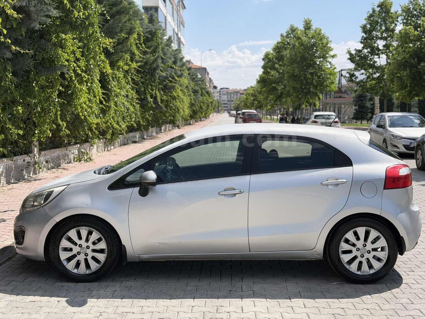 Galeriden Kia Rio 1.4 CRDi Fancy 2014 Model Konya 304.000 km Gri 5