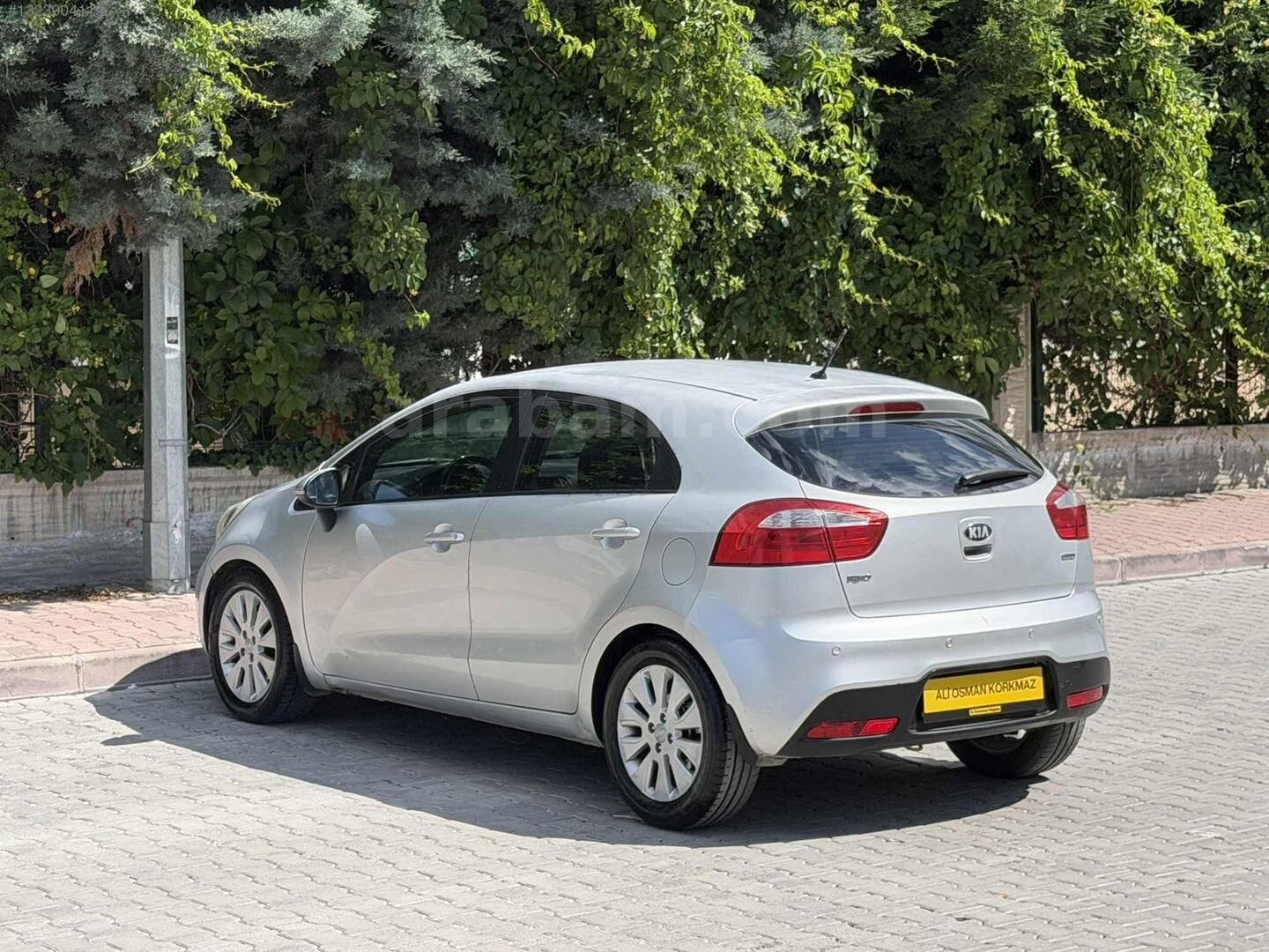 Galeriden Kia Rio 1.4 CRDi Fancy 2014 Model Konya 304.000 km Gri 3