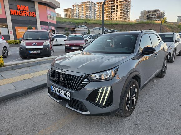 Sahibinden Peugeot 2008 1.2 PureTech Allure 2023 Model 
