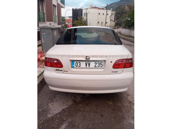 Sahibinden Fiat Albea Sole 1.3 Multijet Premio 2011 Model  205.000 km Beyaz