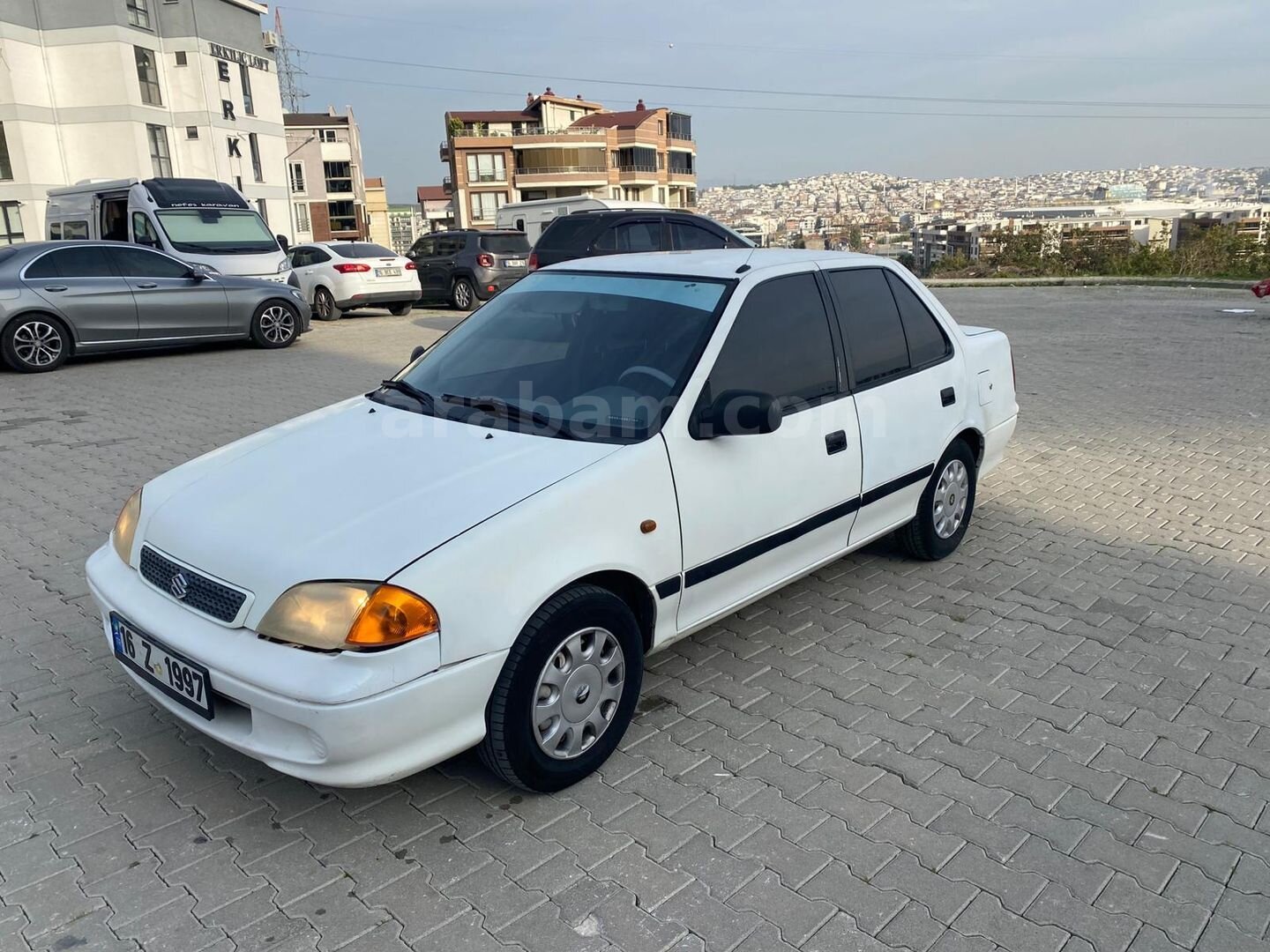 Sahibinden Suzuki Swift 1.3 GLX 2001 Model Bursa 252.000 km Beyaz 4