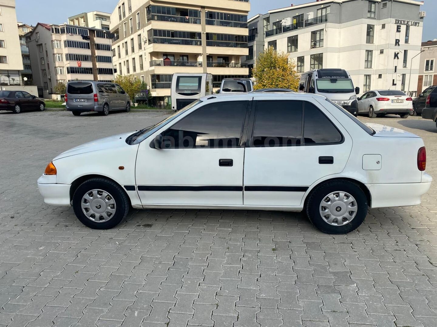 Sahibinden Suzuki Swift 1.3 GLX 2001 Model Bursa 252.000 km Beyaz 7