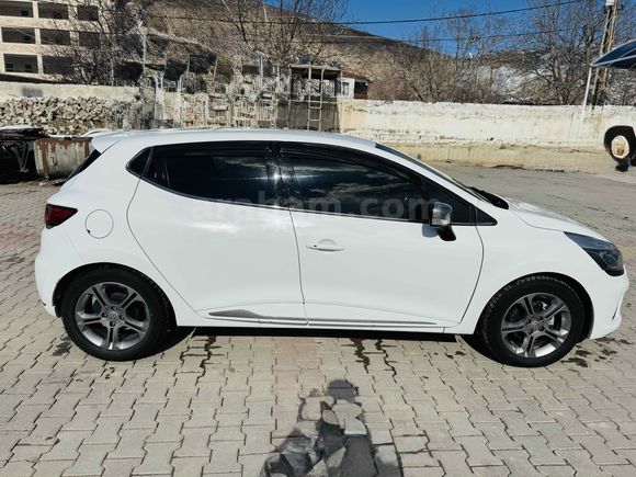 Sahibinden Renault Clio 1.5 dCi Icon 2015 Model Van