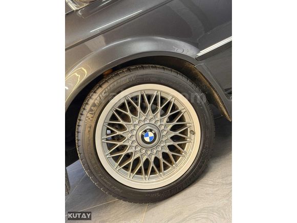 BMW ORJİNAL E30 3.25 Cİ KOLEKSİYONLUK